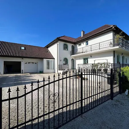 White House Zalakaros