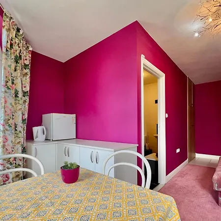 White House Guest house *